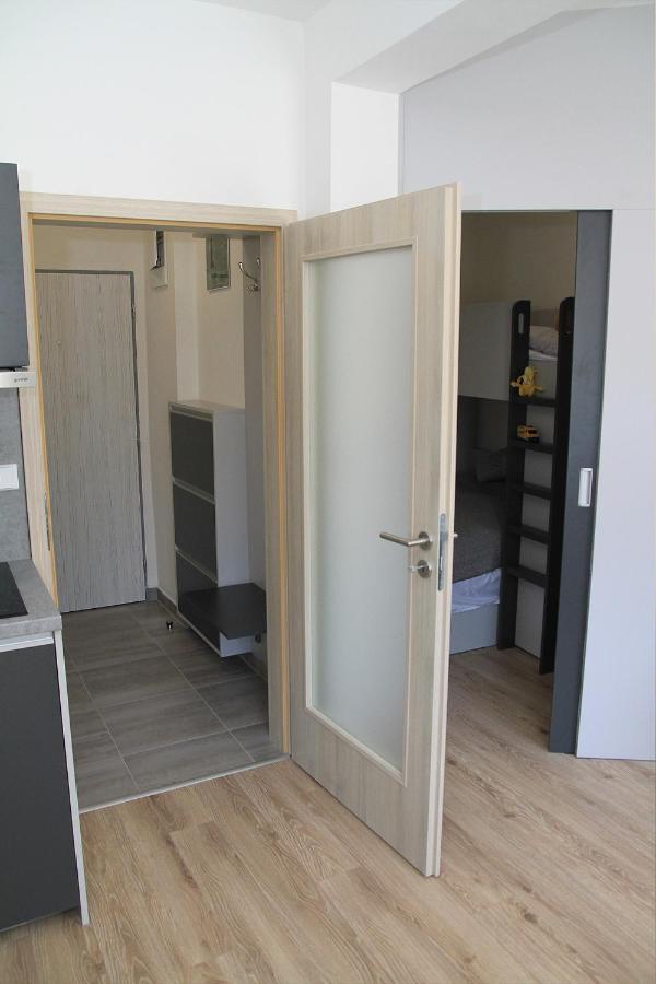Velovino Apartman Mikulov Extérieur photo